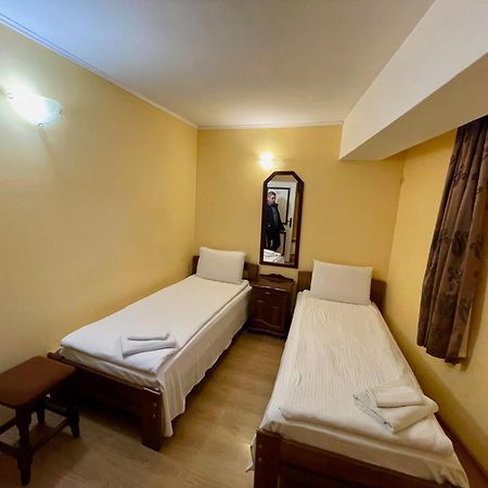 The English Guest House 루세 외부 사진