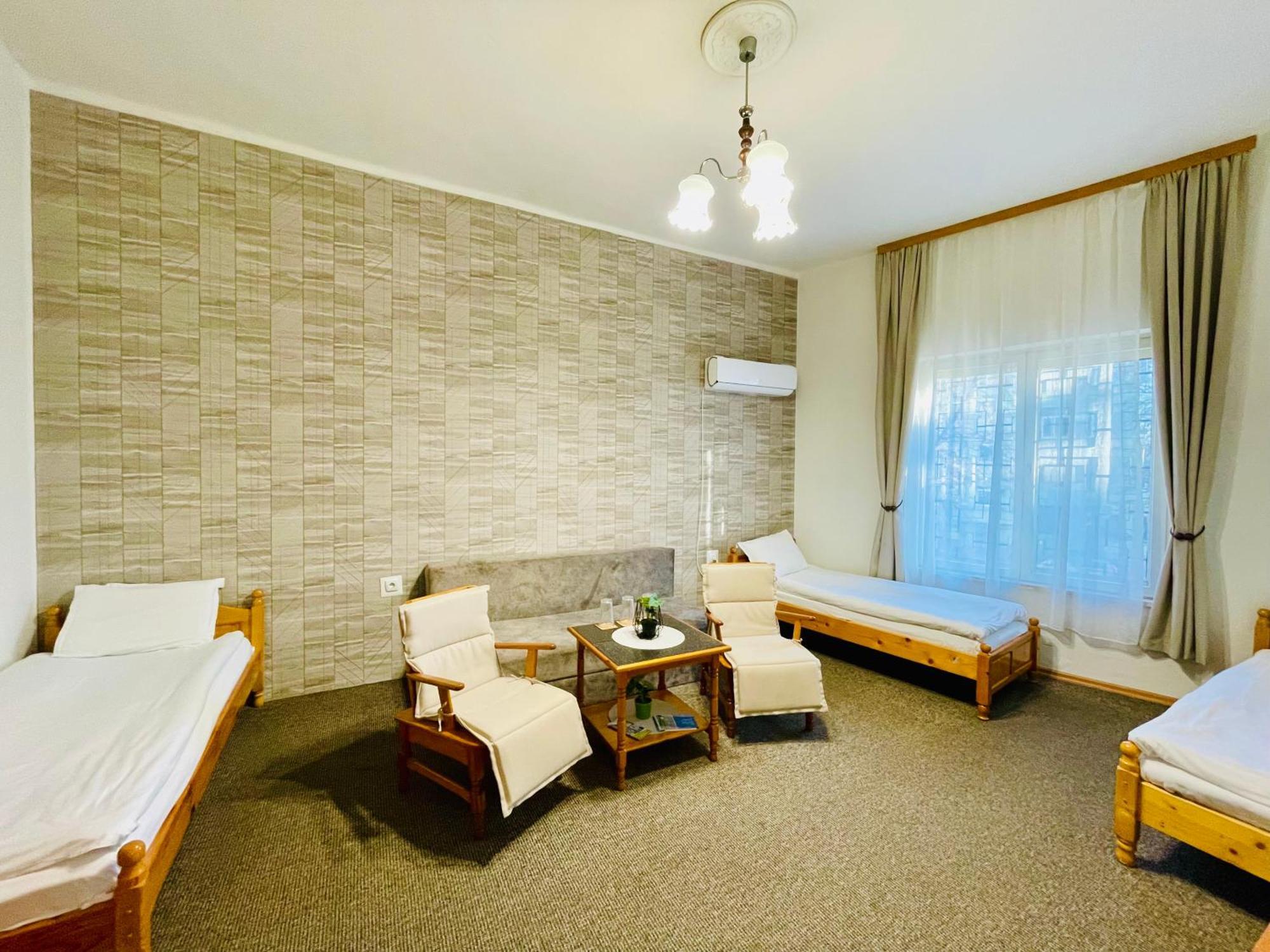 The English Guest House 루세 외부 사진