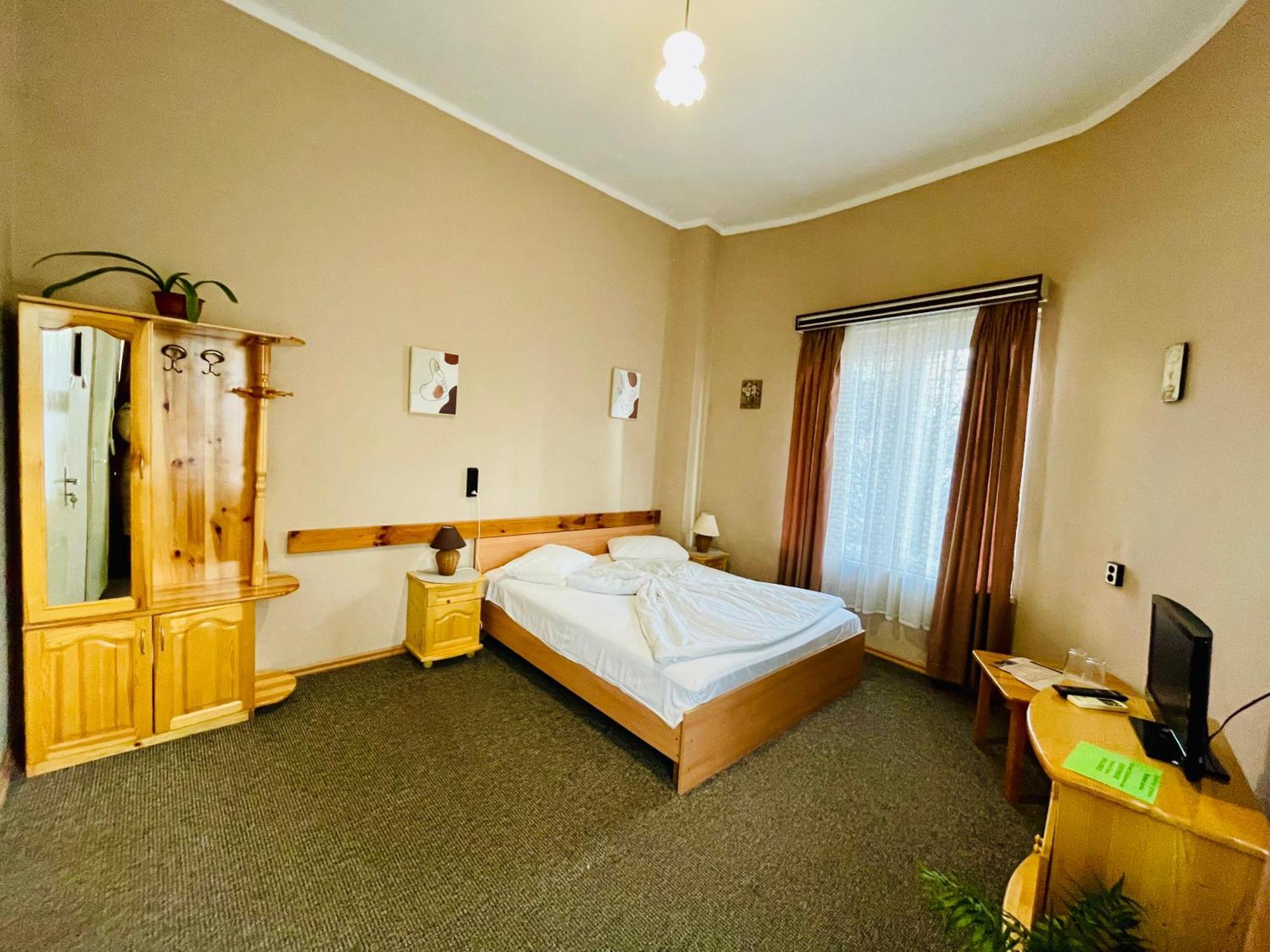 The English Guest House 루세 외부 사진