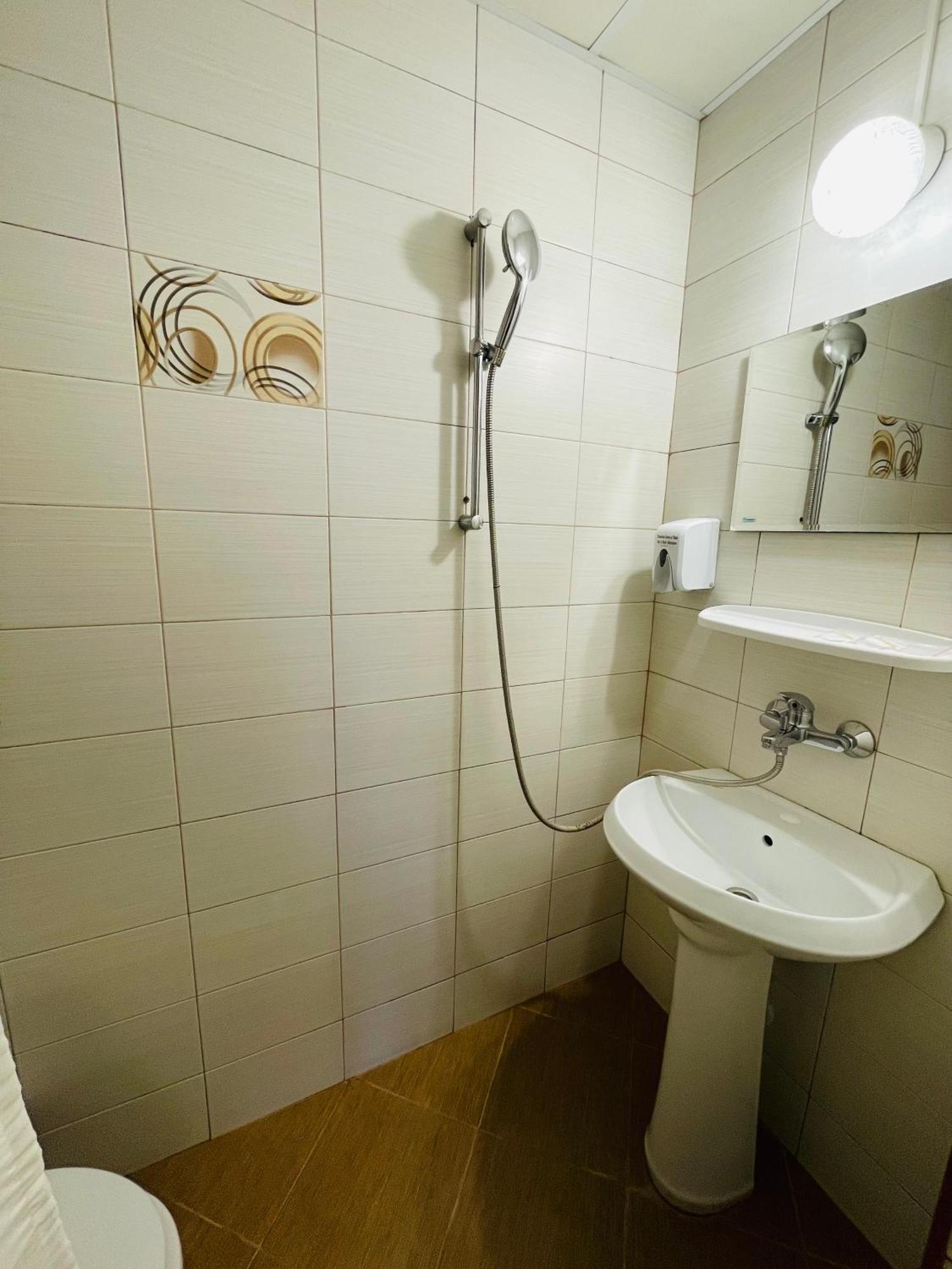 The English Guest House 루세 외부 사진