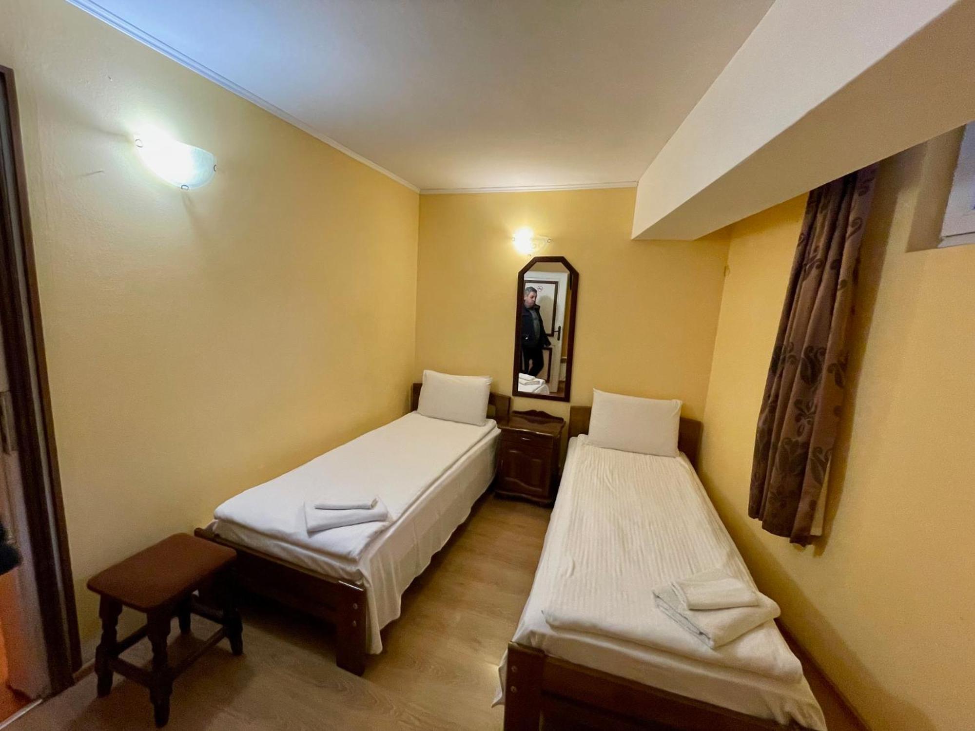 The English Guest House 루세 외부 사진