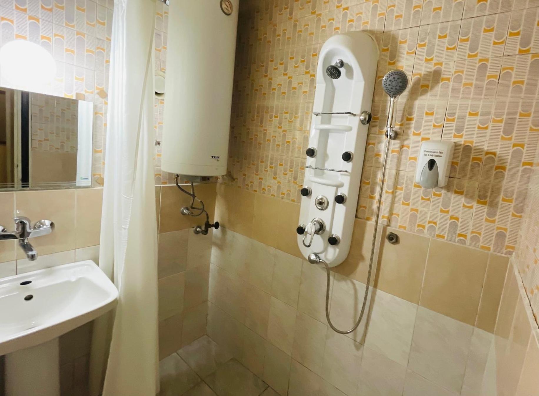 The English Guest House 루세 외부 사진