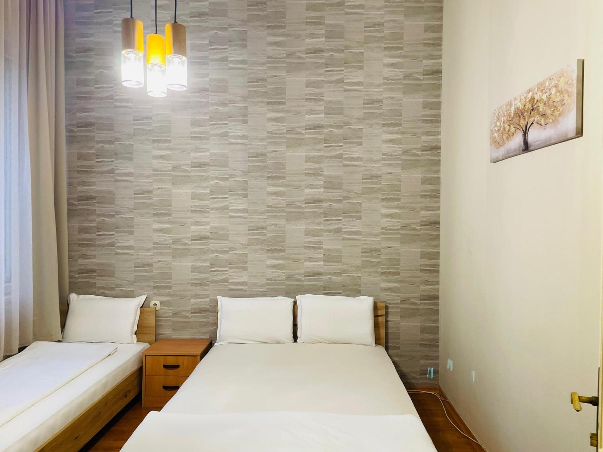 The English Guest House 루세 외부 사진