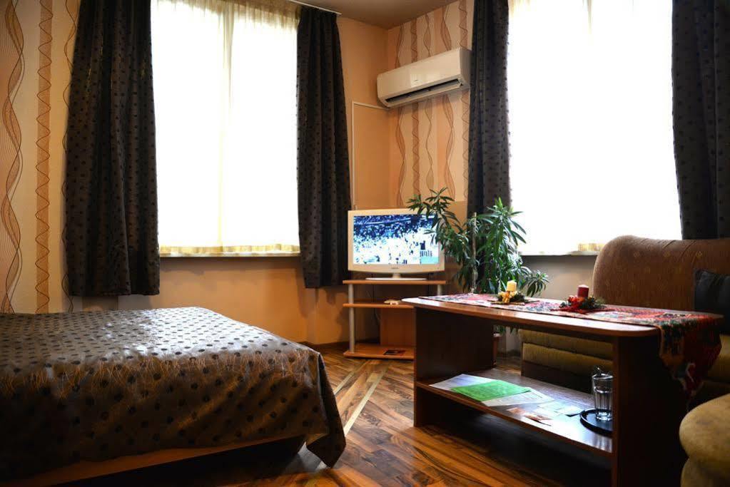The English Guest House 루세 외부 사진